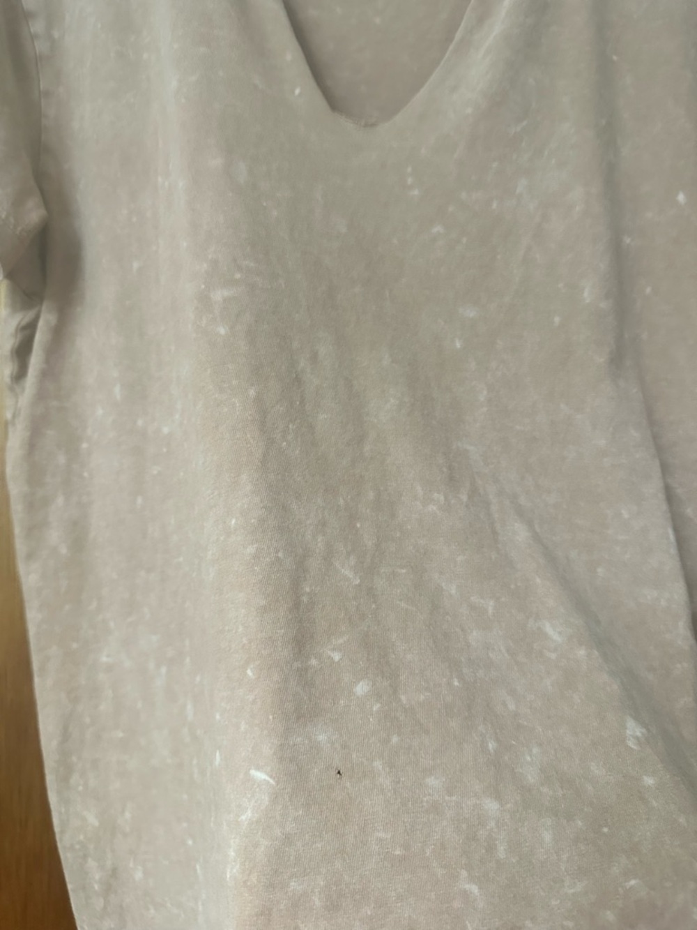 Victoria secret PINK Washed Mauve/tan V-Neck Tee- size medium - Picture 5 of 6